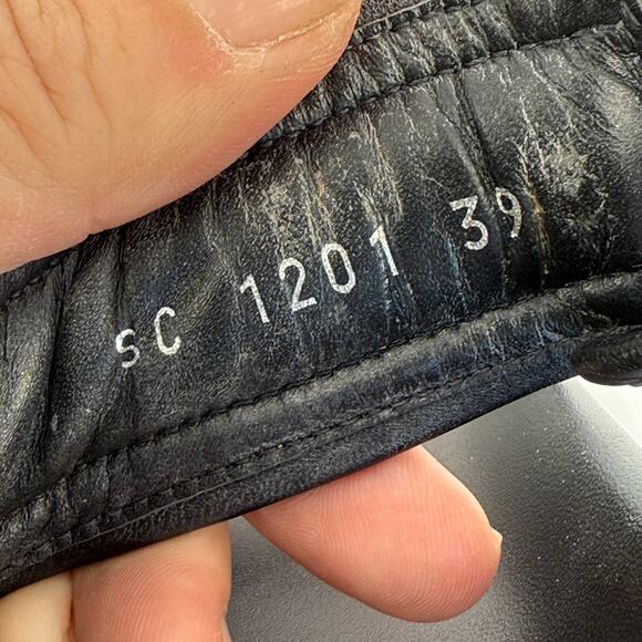 Louis Vuitton Pool Pillow Strap Sandals Blue Designer Rare Leather US 8.5 39 - Picture 7 of 15